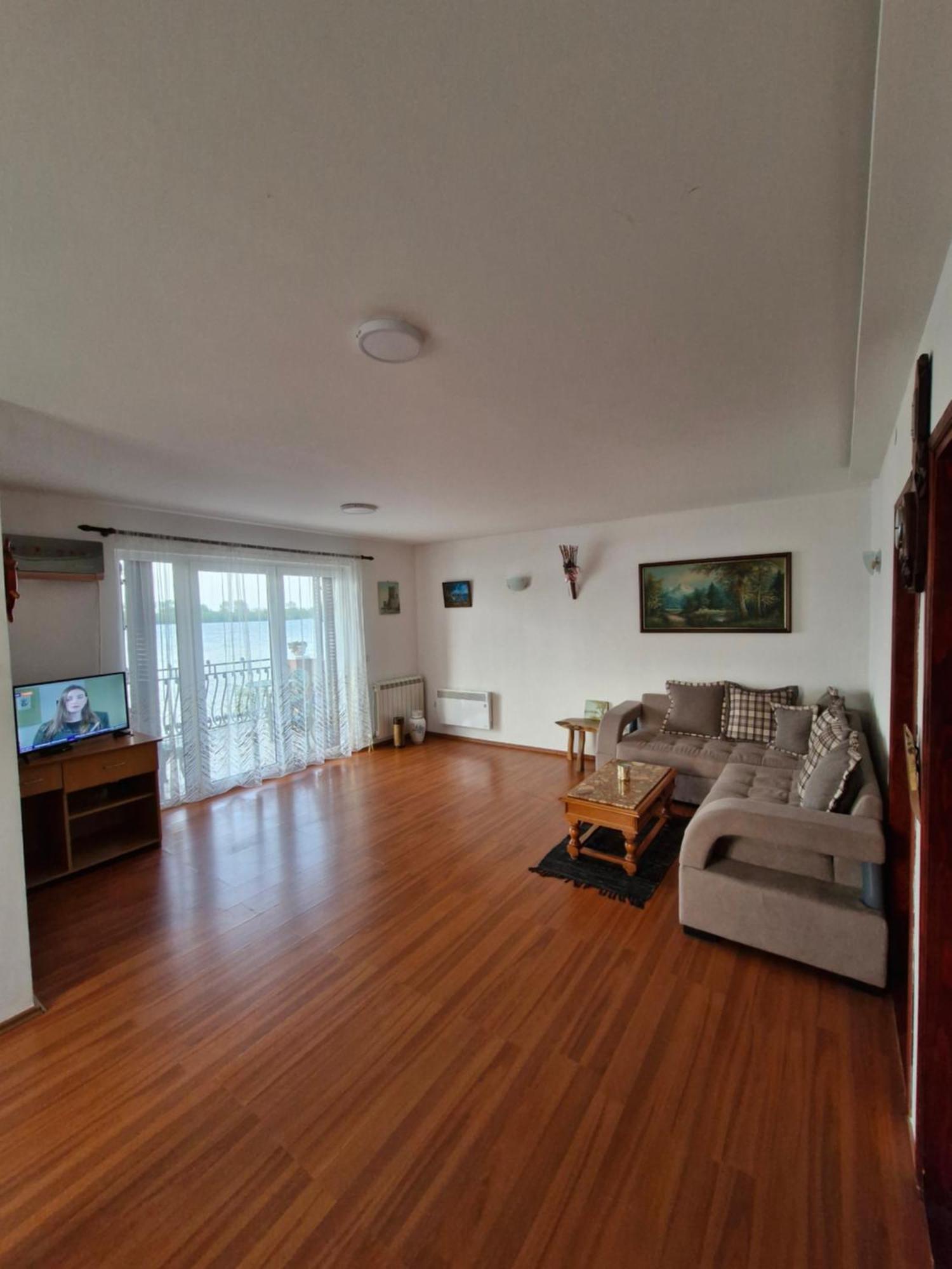 Vila Soleil Smederevo Ngoại thất bức ảnh